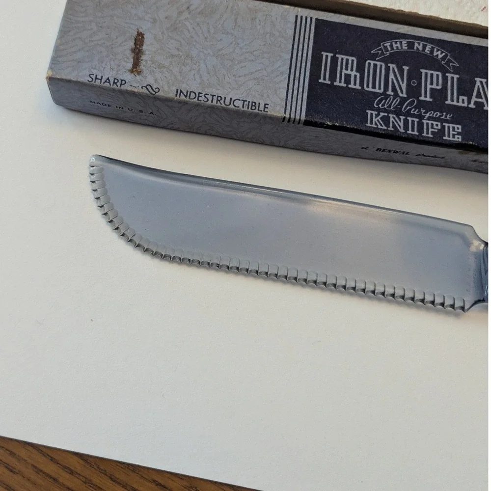 Vtg Renwal Iron-Plas All-Purpose Knife Blue Plastic Serrated Feather Boxed